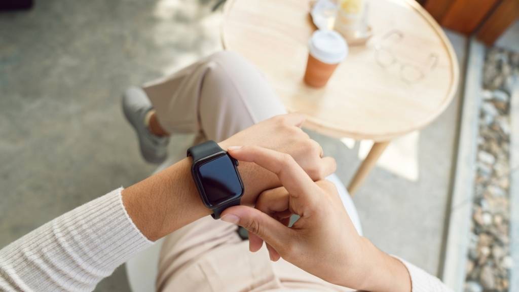 Best Apple Watch bands for Women - Elegant to Sporty, We Got You Covered!